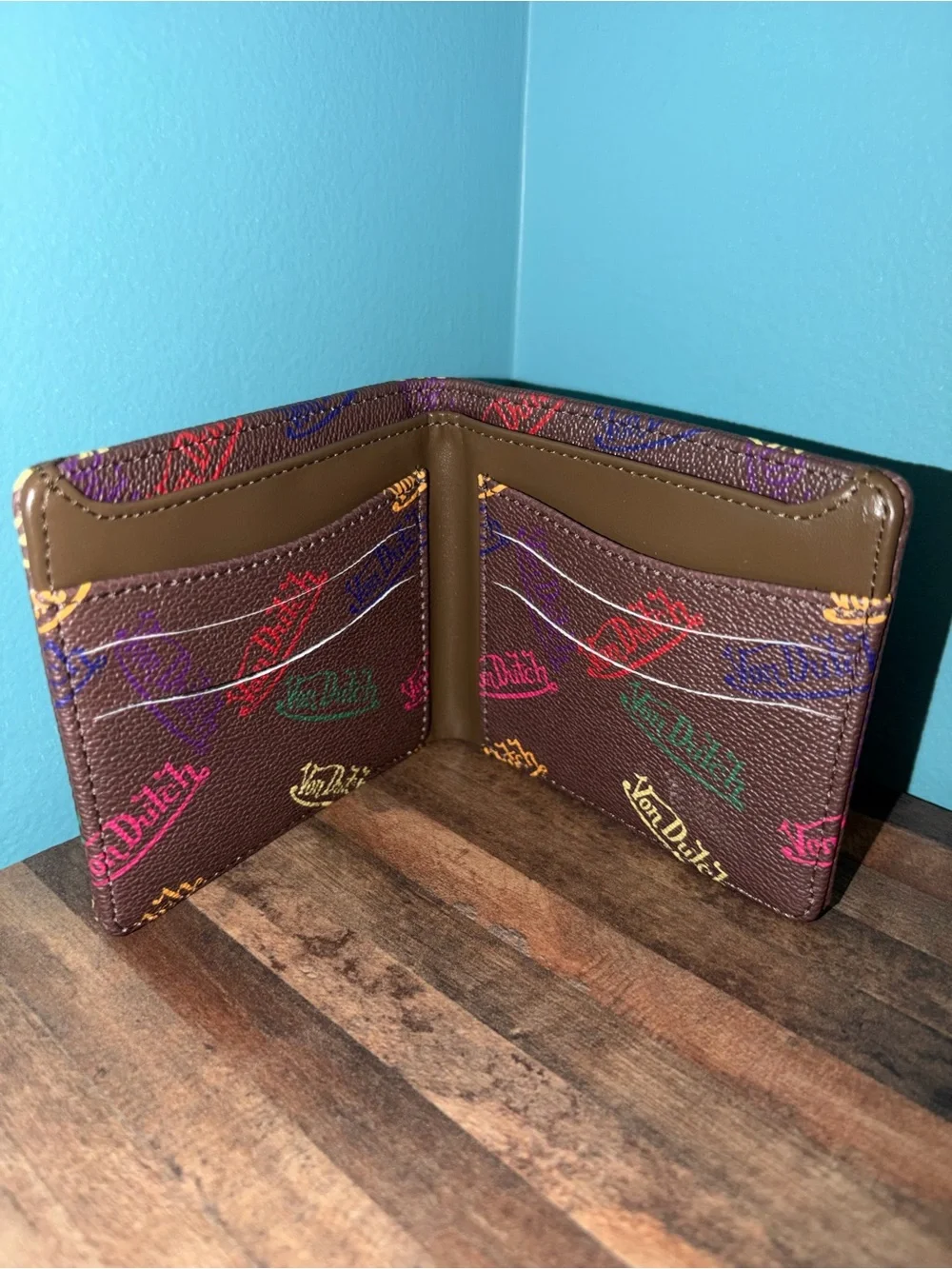 Von Dutch compact wallet